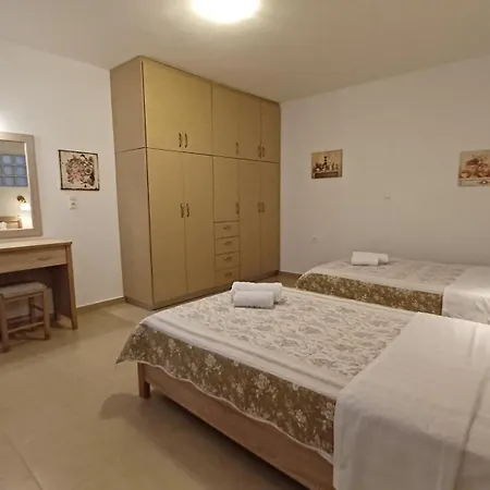 Blue Xenia - 2 Chrisi Akti (Paros)