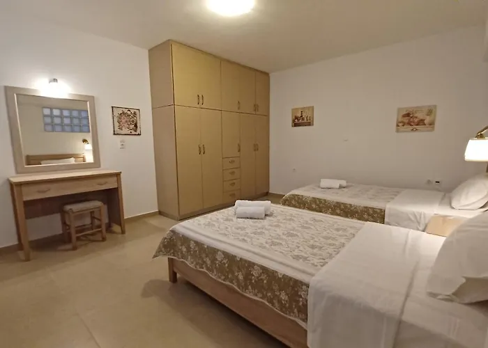 Blue Xenia - 2 Chrisi Akti (Paros)